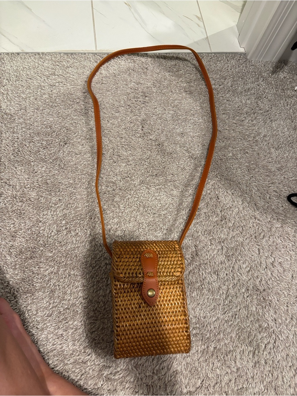 Anthropologie Woven Crossbody Bag in Tan and Cognac - Picture 2 of 3